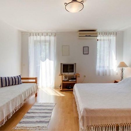 Apartments Jelena Veli Lošinj Zewnętrze zdjęcie